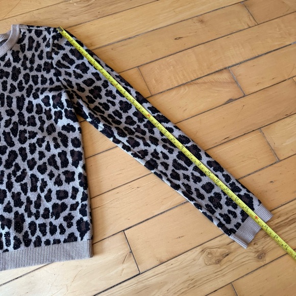 ALICE + OLIVIA Connie Embellished Leopard Sweater long Sleeves Top Size: M - Picture 6 of 11